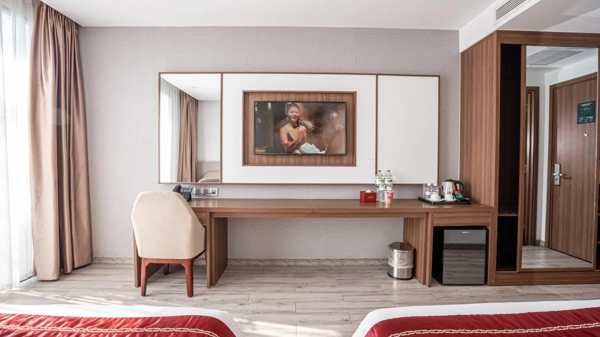 Lemore Hotel Nha Trang